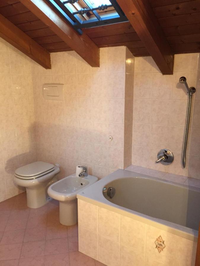 Appartement Casa Grazia à Magreglio Extérieur photo
